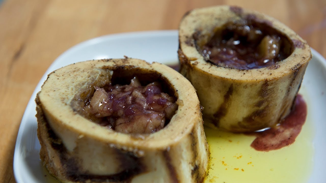 Os à moelle sauce vin rouge