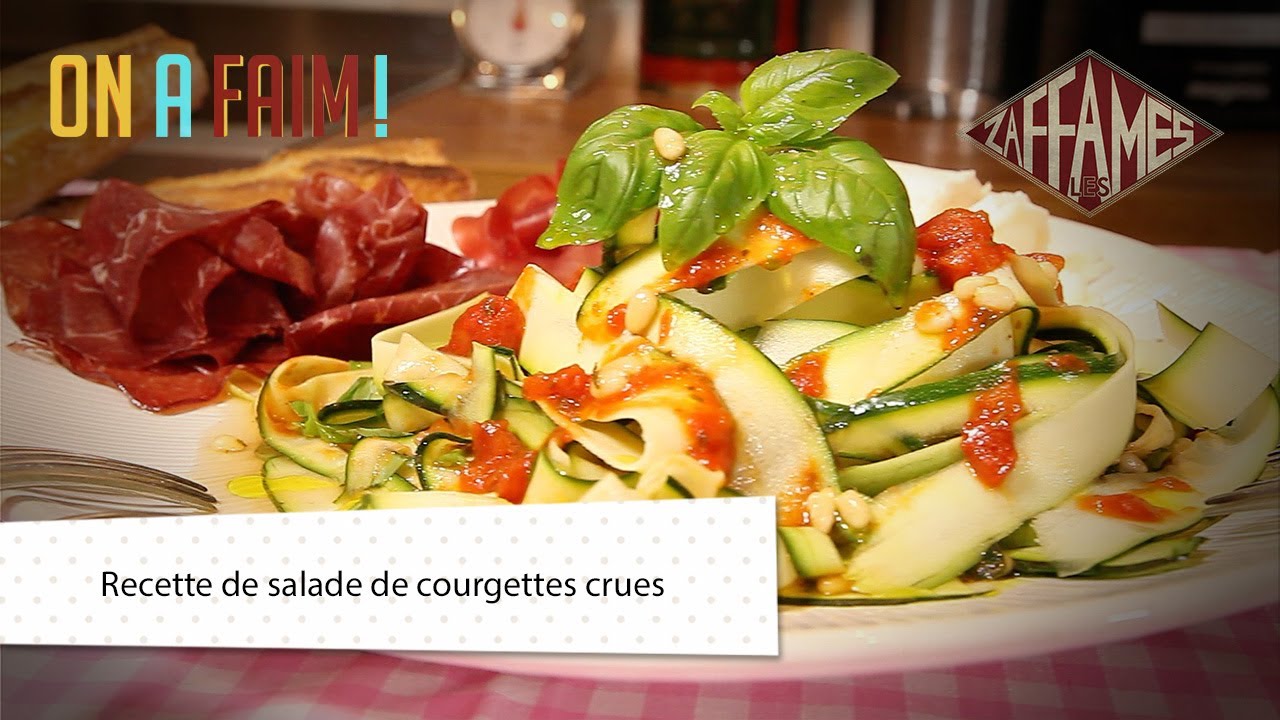 On a faim! Recette de salade de courgettes crues