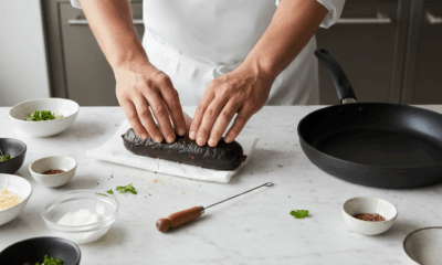 découvrez nos conseils pour réussir la cuisson du boudin noir sans éclater la peau, avec le temps de cuisson idéal pour une texture parfaite et un goût savoureux.