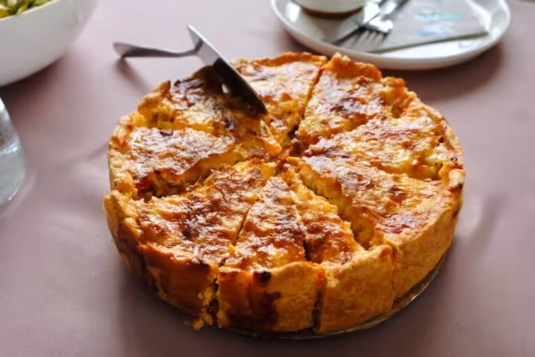 Flan de courgettes express : savourez-le chaud ou froid, simple et rapide à préparer